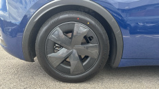 Toyota Prius 2.0 PHEV Design 5dr CVT Hatchback